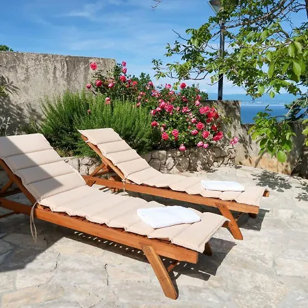 Holiday home Makvic - Mod310 By Interhome