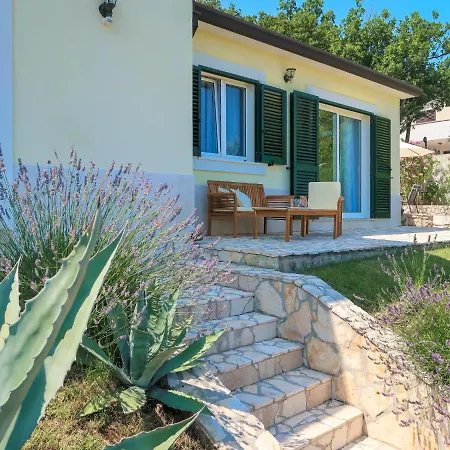 Holiday home Makvic - Mod310 By Interhome *